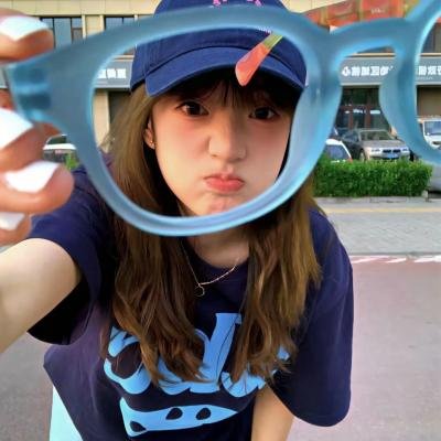 新同事她不好惹